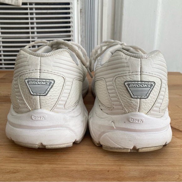 Brooks Addiction Walker 2 Leather size 9 2E extra wide - Picture 4 of 10